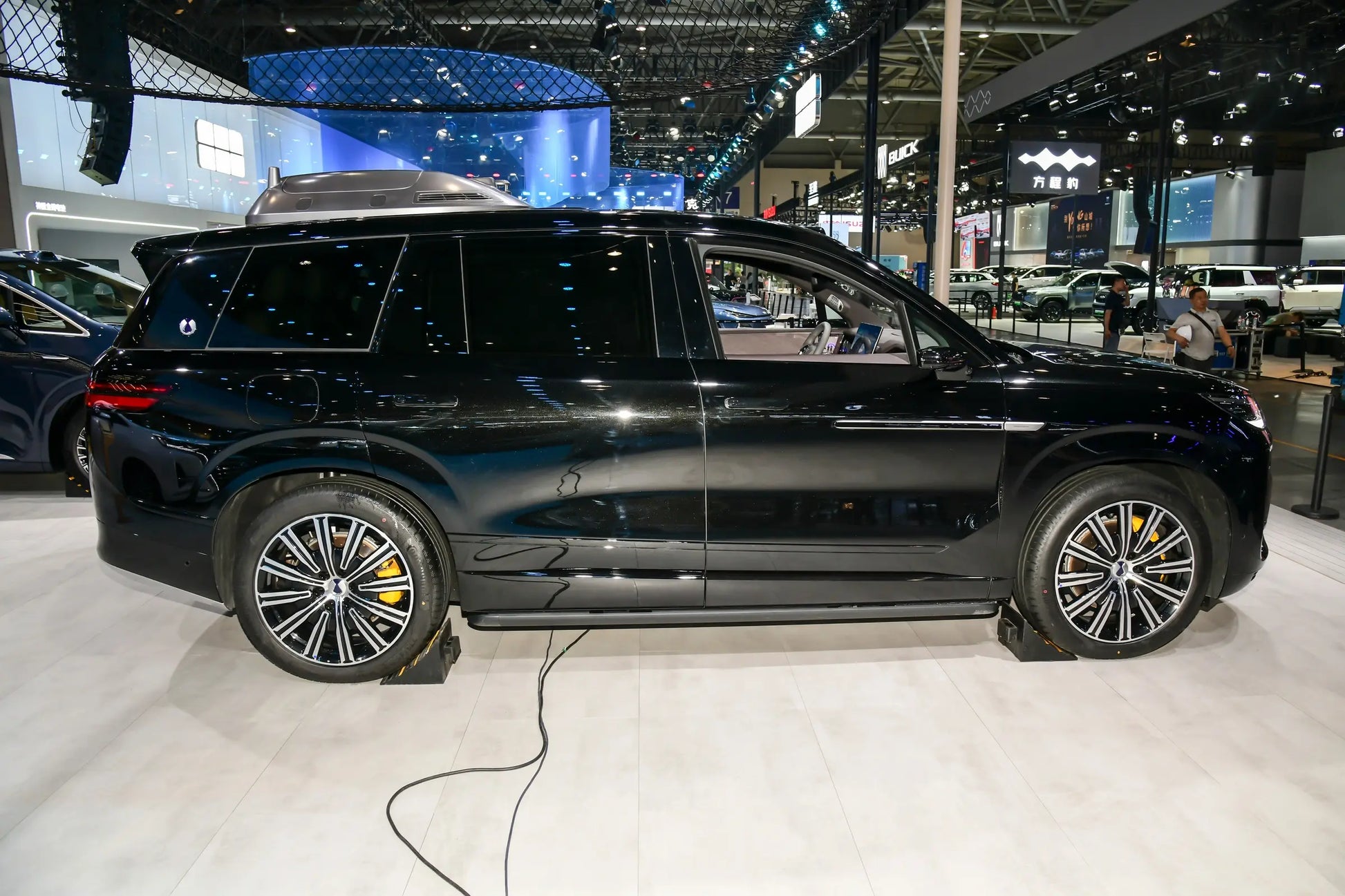 Denza Denza N9 DM -Hybrid PHEV