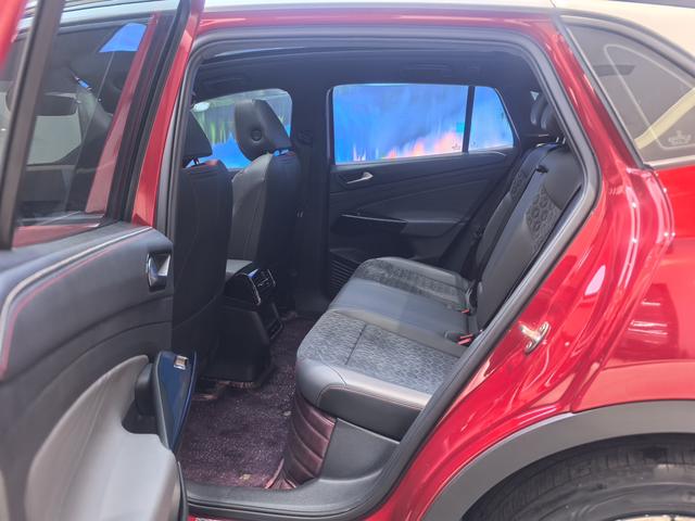 Pre-Owned ID.4 X 2021 Model 1st Edition ID. Initial Version