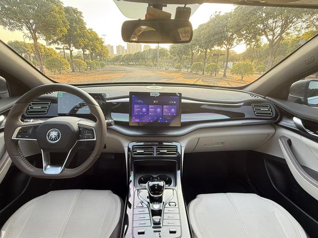 Certificated Pre-Owned BYD Qin PLUS DM 2023 DM-i Champion Edition 55KM Leading Model -u22060238