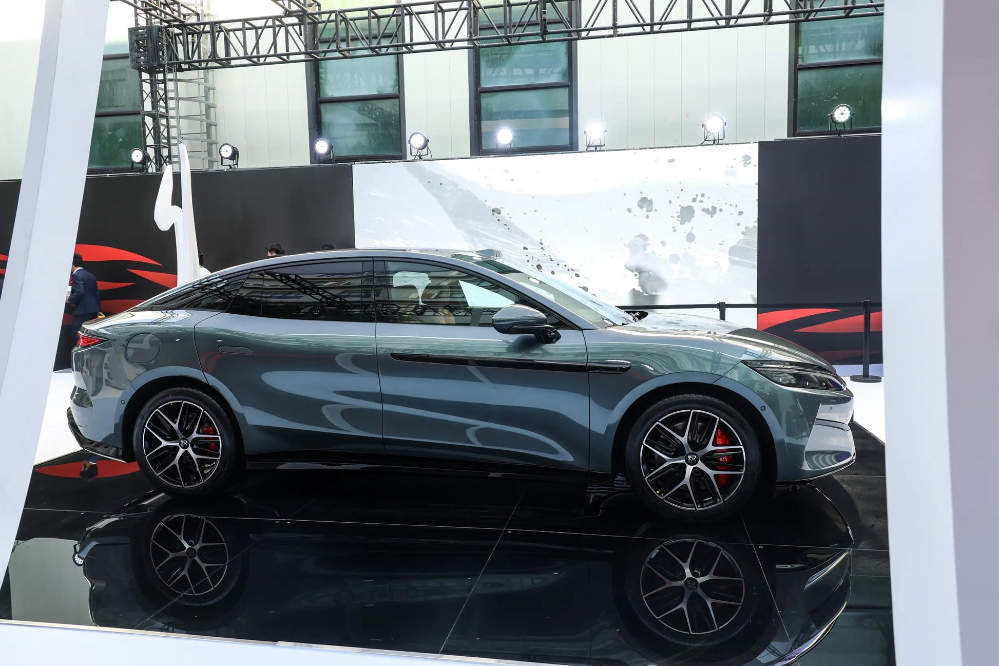 BYD Han L DM -Hybrid PHEV