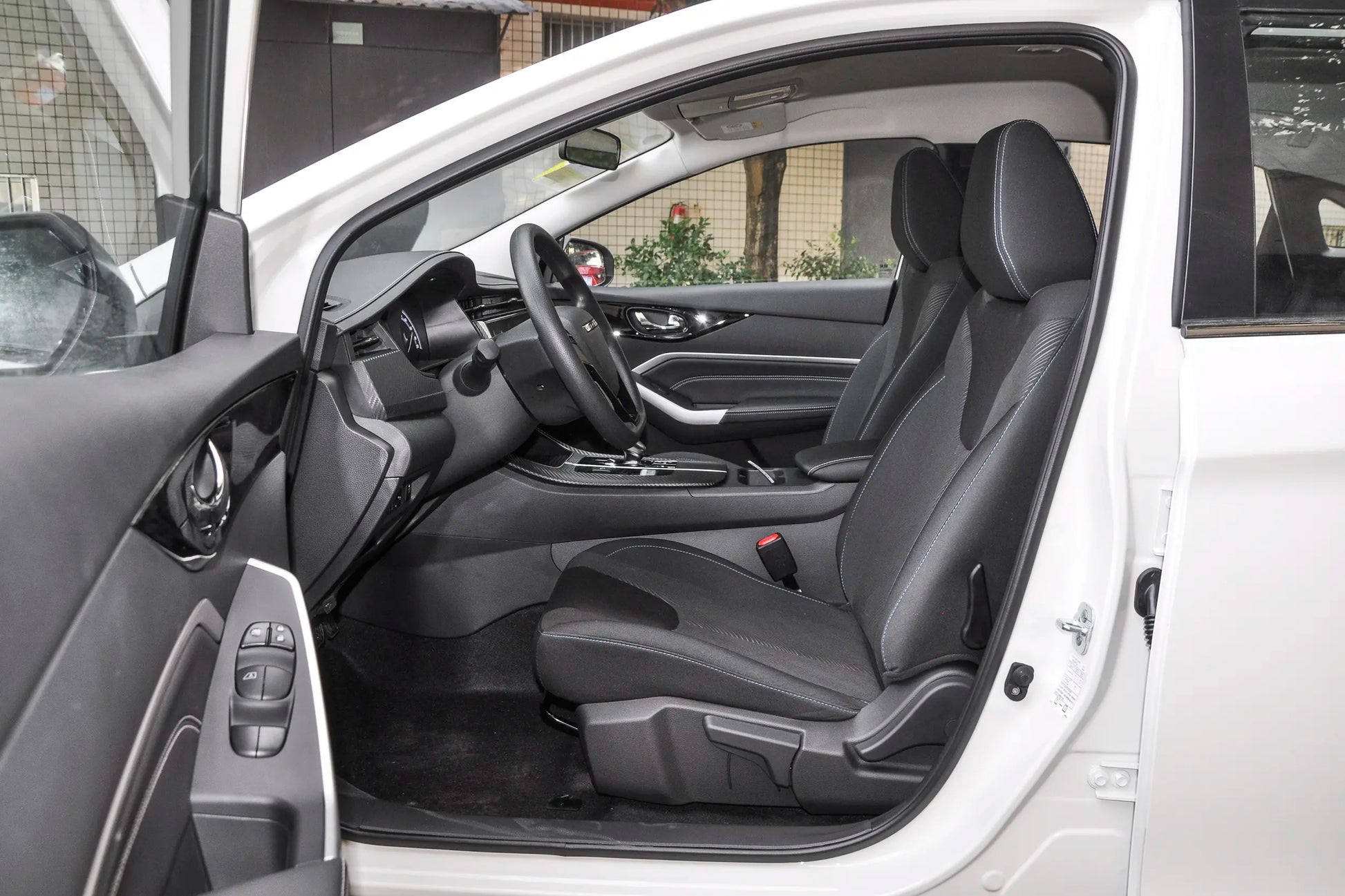 Dongfeng Nissan Venucia D60 EV