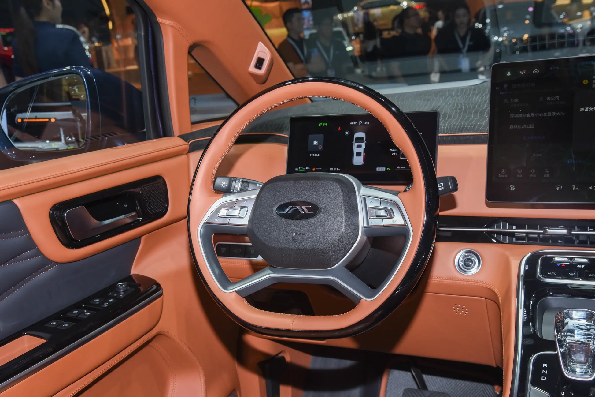 JAC Ruifeng RF8 -Hybrid PHEV