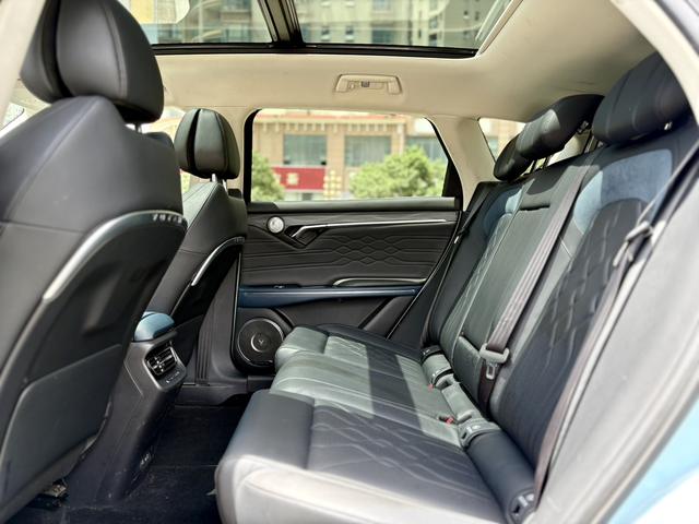 Certificated Pre-Owned VOYAH FREE 2021 4WD Standard Range-Extender Version -u21577860