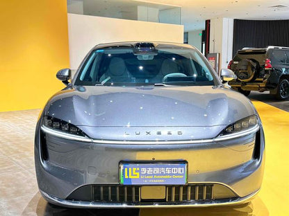 Pre-Owned Zhijie R7 2024 Pure Electric 100kWh Max Rear-Wheel Drive Version