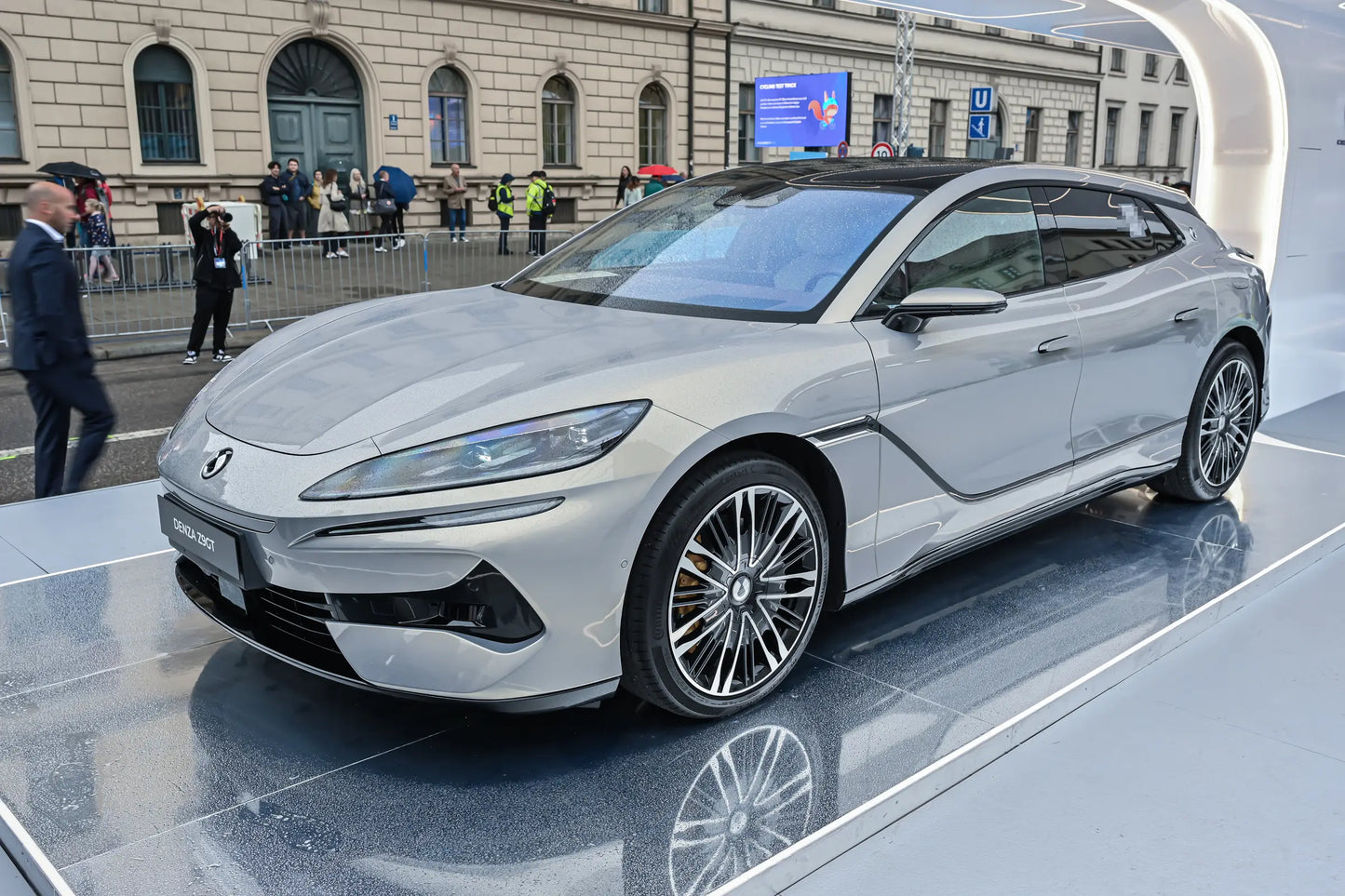 Denza Denza Z9GT DM -Hybrid PHEV