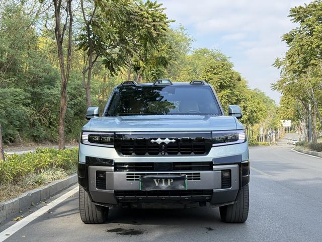 Certificated Pre-Owned Formula Leopard 8 2025 Brave and Intelligent Flagship Edition 6-Seater -u22104879