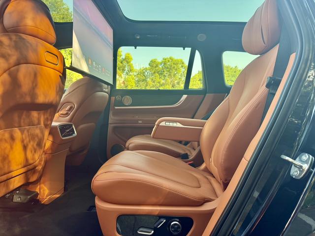 Certificated Pre-Owned Wenjie M9 2024 Extended-Range Ultra Six-Seater Edition -u22057127