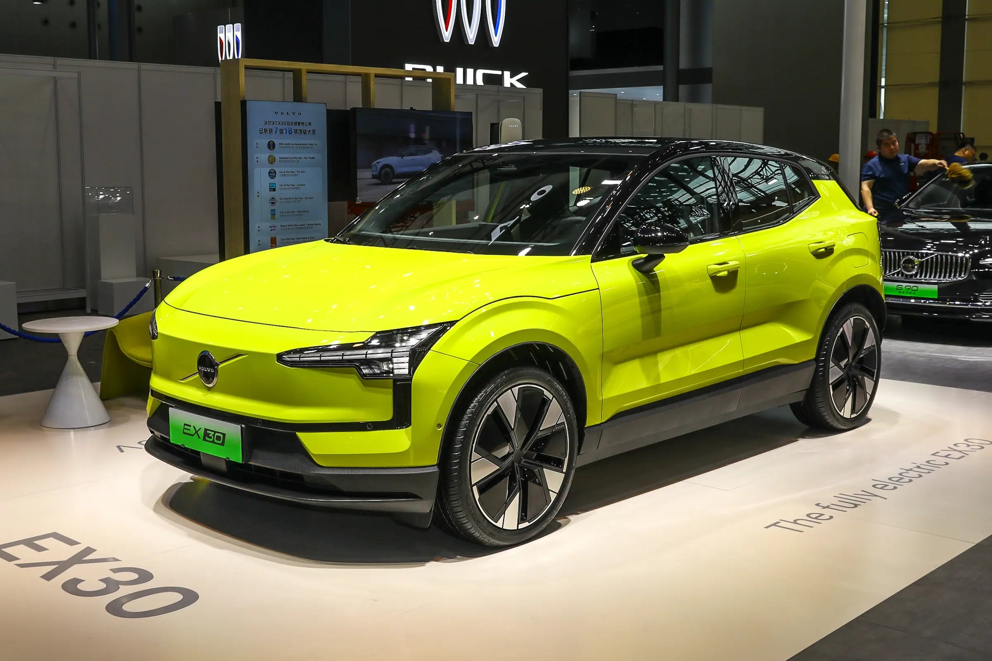 Volvo EX30