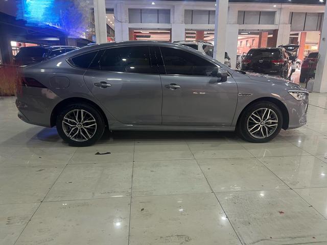 Certificated Pre-Owned BYD Qin PLUS DM 2023 DM-i Champion Edition 120KM Leading Model -u19910600