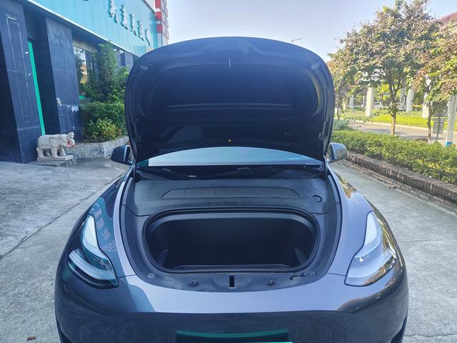 Pre-Owned Tesla Model Y 2023 Rear-Wheel Drive Version