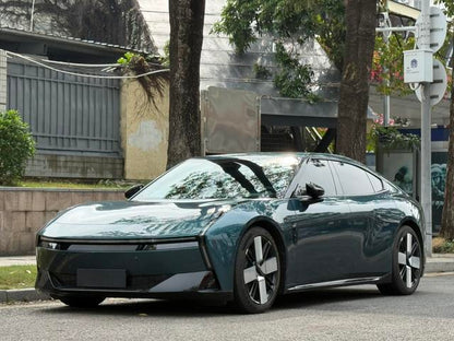 Certificated Pre-Owned XPENG P7 2025 702 Long Range Ultra-u21855819