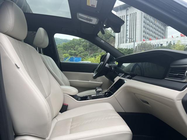 Pre - Owned 2020 Li ONE Extended - range 6 - seat Edition